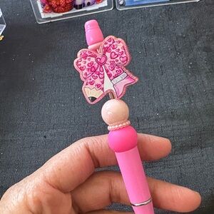 Pink Hearts Pen Bow Pen